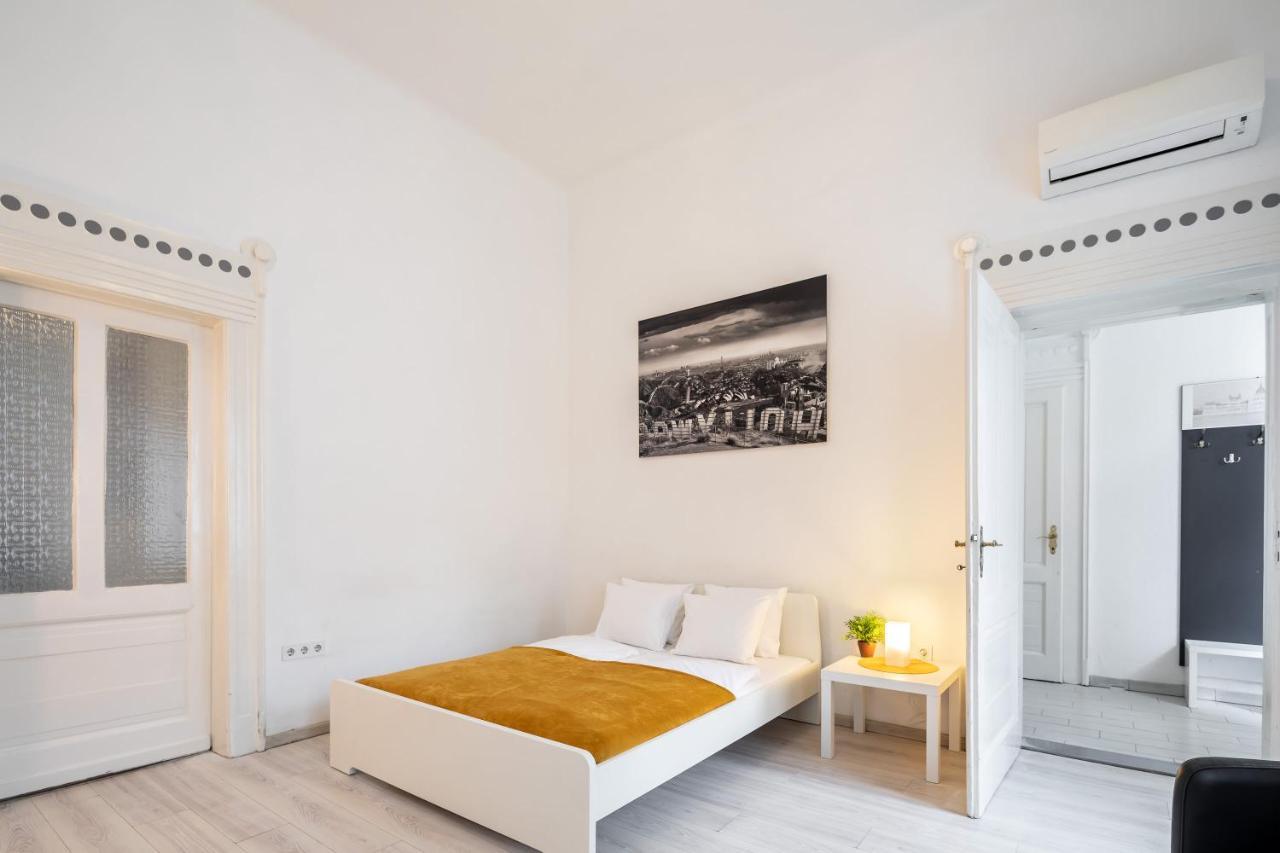 New, High Quality Apartment In The City Center Budapest Eksteriør bilde